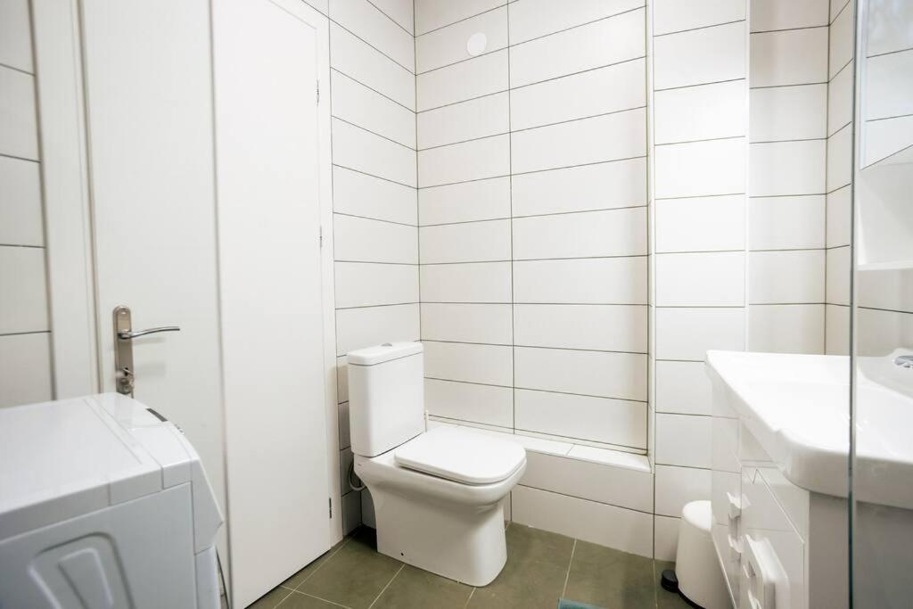 Cozy Studio In The Heart Of City Комотини Екстериор снимка