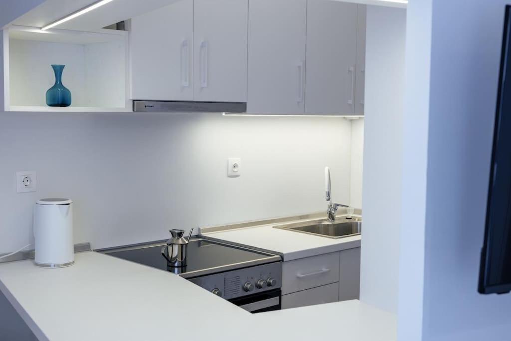 Cozy Studio In The Heart Of City Комотини Екстериор снимка