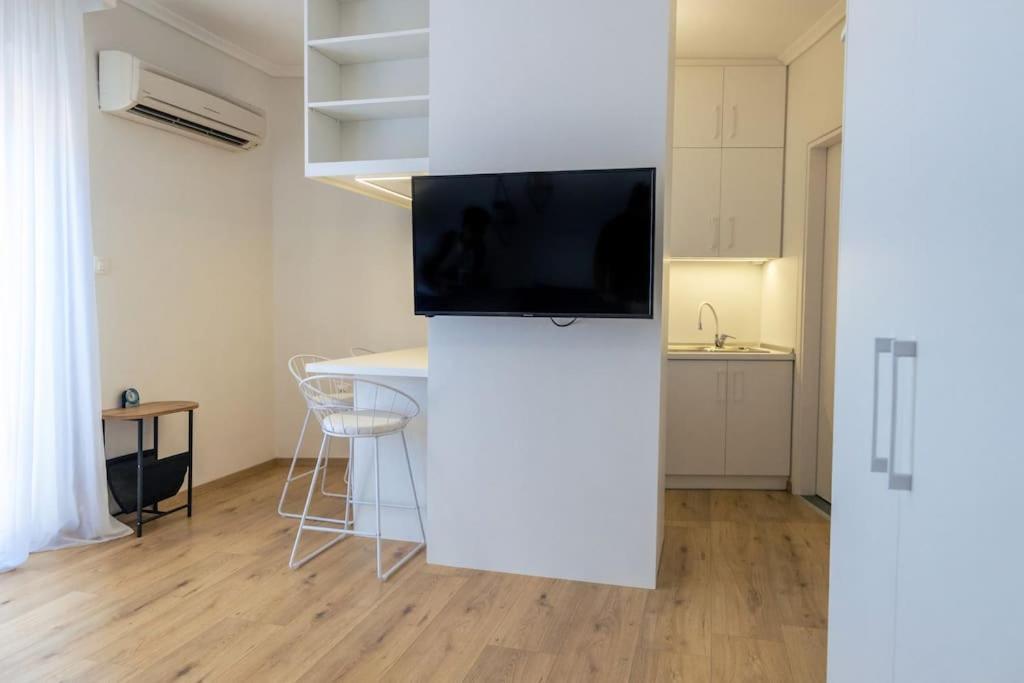 Cozy Studio In The Heart Of City Комотини Екстериор снимка