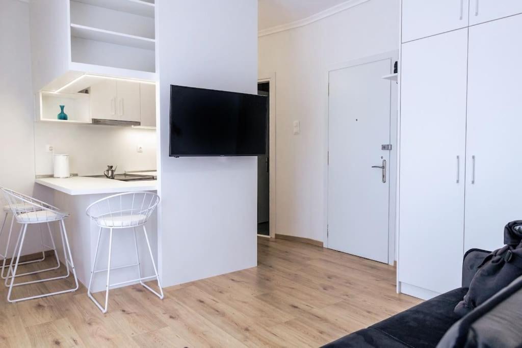 Cozy Studio In The Heart Of City Комотини Екстериор снимка