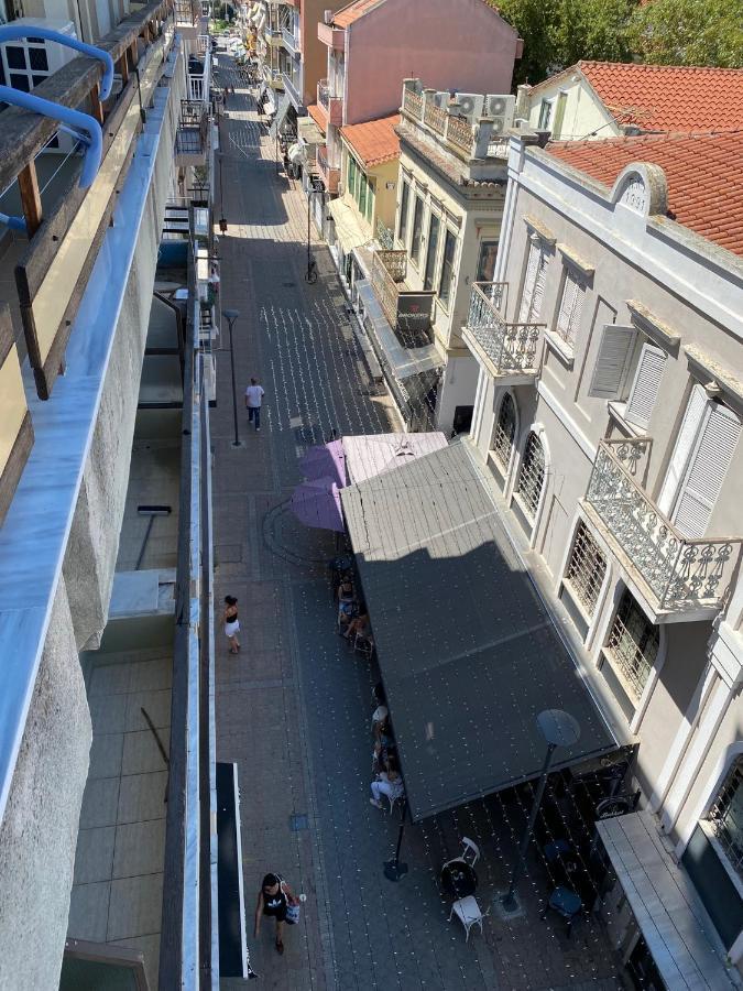 Cozy Studio In The Heart Of City Комотини Екстериор снимка